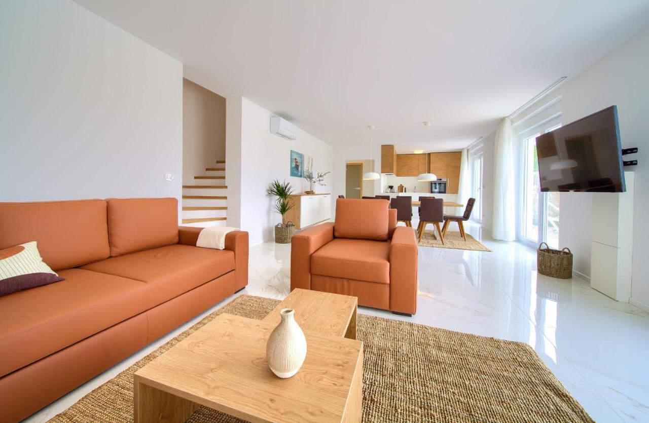Villa Rossa Zupanje ภายนอก รูปภาพ